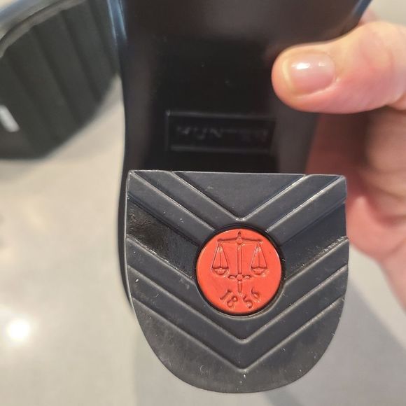 Hunter rubber rain boots - Picture 9 of 10